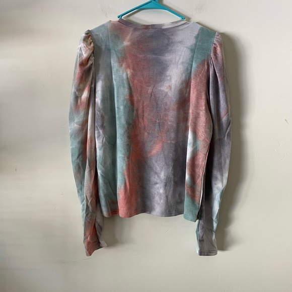 Know. One. Cares long sleeve multicolored shirt. Size M. New - Picture 2 of 3